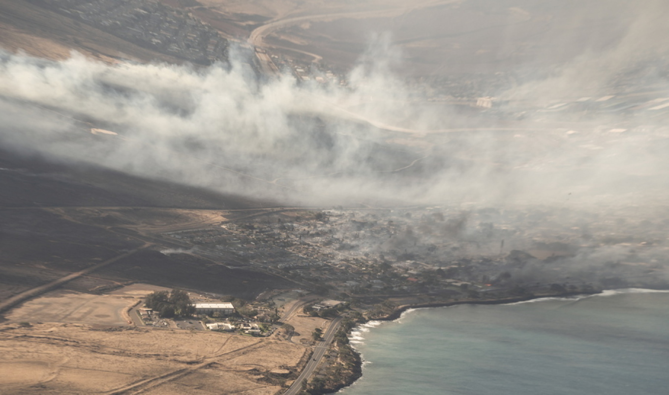 ΥΠΕΞ: Βαθιά θλίψη για τις φονικές πυρκαγιές στη Χαβάη