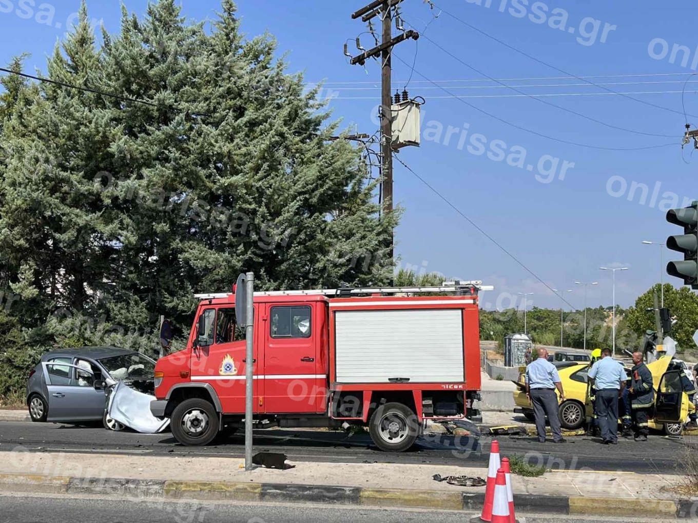 Σε σοβαρή κατάσταση 59χρονος έπειτα από σύγκρουση δύο ΙΧ