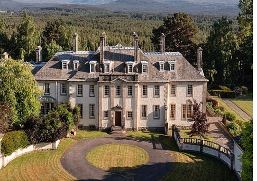 Το αρχοντικό του Χάουαρντ Χιουζ στο Λος Άντζελες διατίθεται προς πώληση για 23 εκ. δολάρια