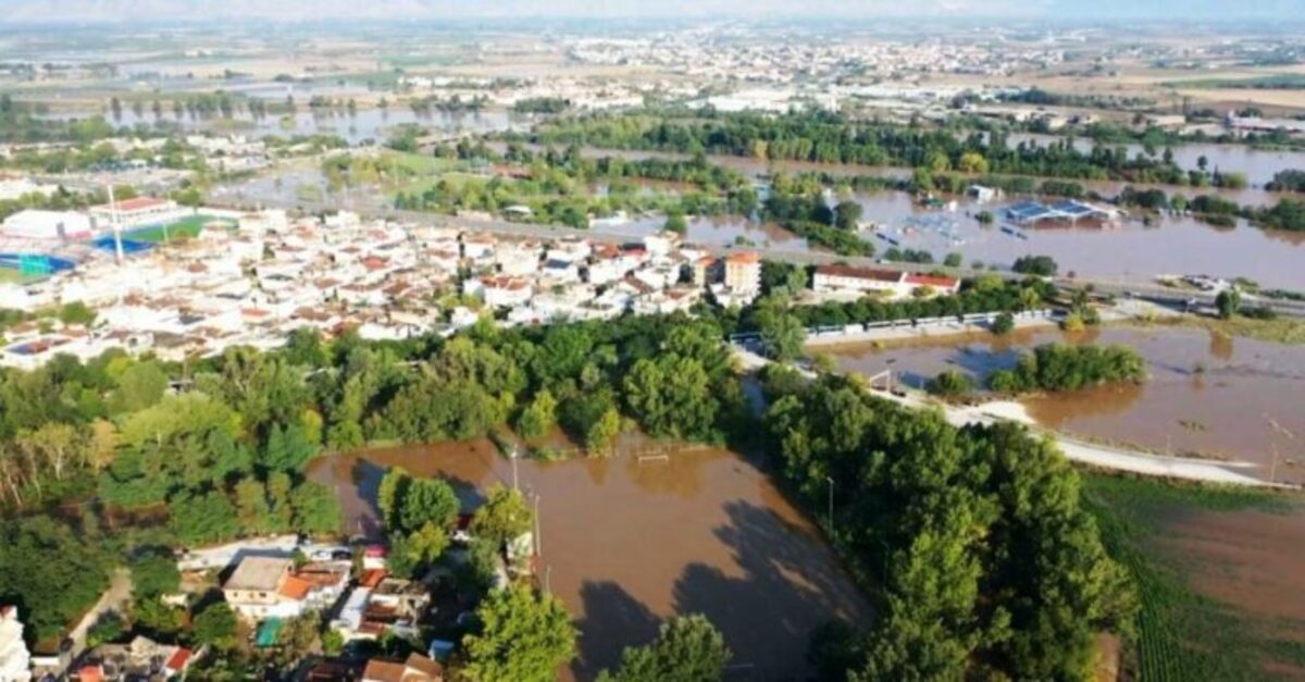Μολυσμένος ο Παγασητικός κόλπος από τα λύματα