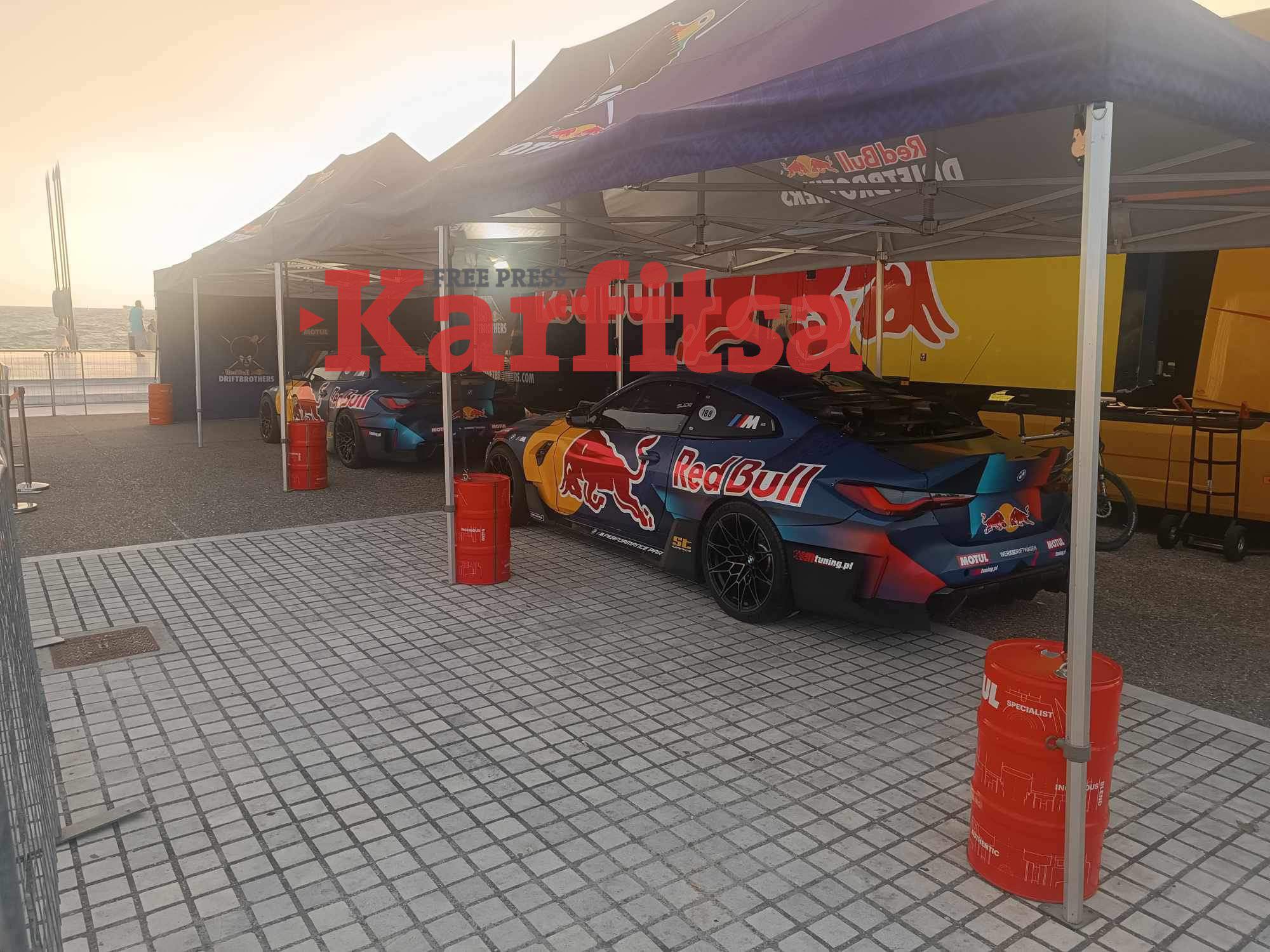 Θεσσαλονίκη: «Ανέβηκαν» τα ντεσιμπέλ στη Νέα Παραλία – Πλήθος κόσμος παρακολούθησε το μονοθέσιο της Formula 1 (ΦΩΤΟ+Video)