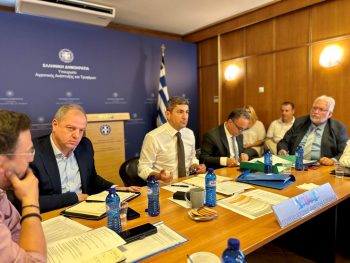Ταχύτερους ρυθμούς για τη διευκόλυνση των πληγέντων της Θεσσαλίας ζήτησε ο Λ. Αυγενάκης