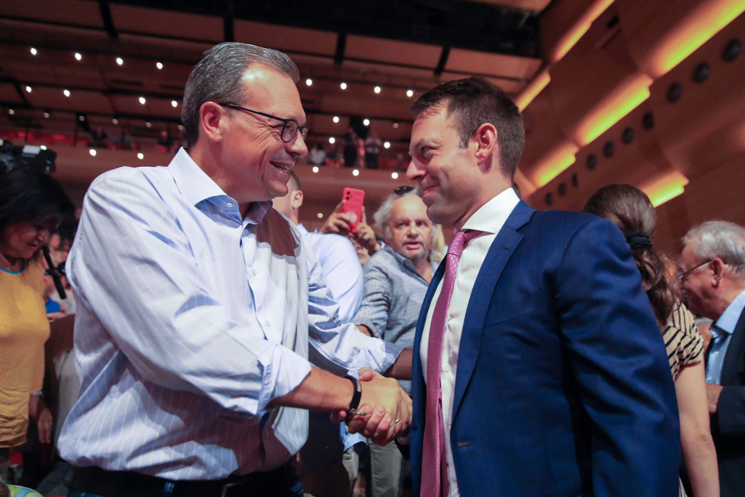 Συνάντηση Στ. Κασσελάκη – Σ. Φάμελλου στη Βουλή