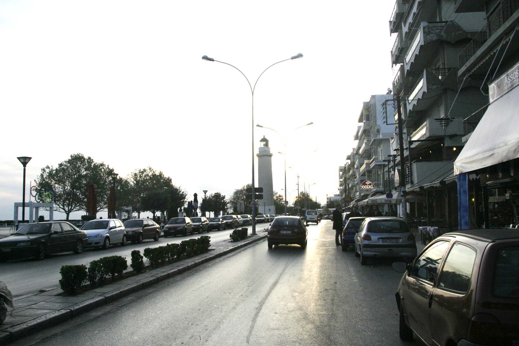 Τούρκοι αγοράζουν τα πάντα στον Έβρο