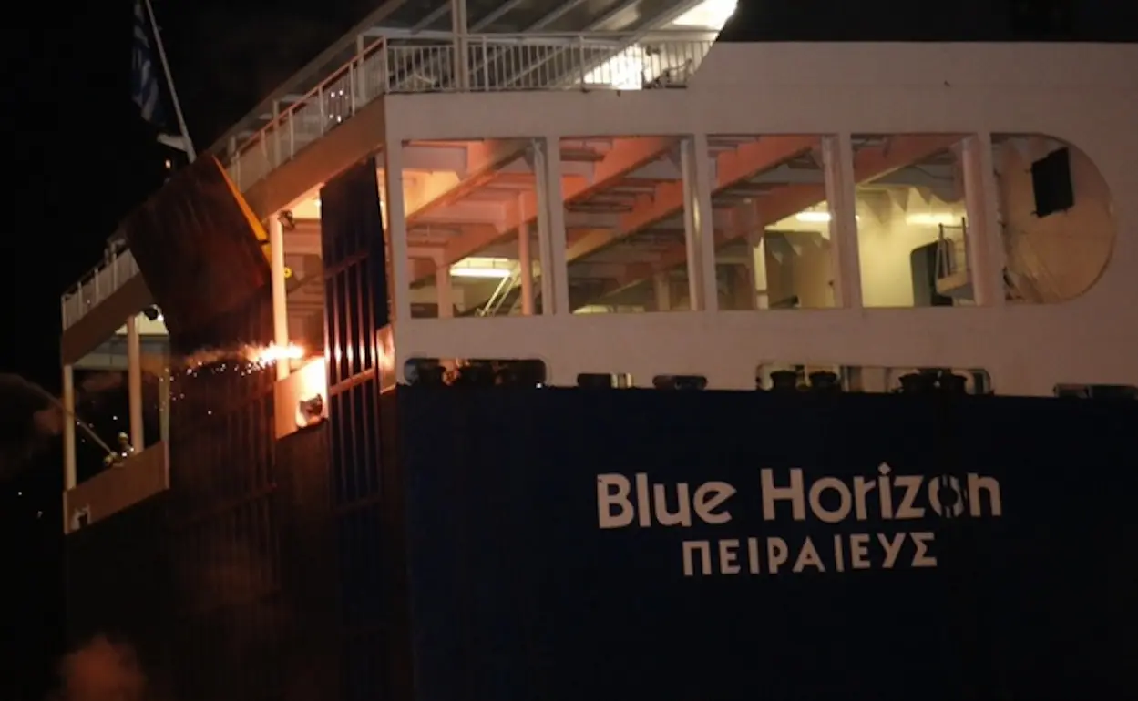 Πειραιάς: Έσπρωξαν τον 36χρονο από τον καταπέλτη του Blue Horizon και σκοτώθηκε