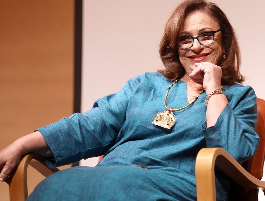 Maestro: Στους Παξούς η Χάρις Αλεξίου για τα γυρίσματα της σειράς