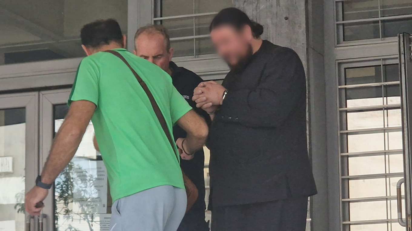 Ξυλοδαρμός στο Άγιον Όρος: Παραμένει κρατούμενος ο ένας μοναχός – Τι ισχυρίστηκε