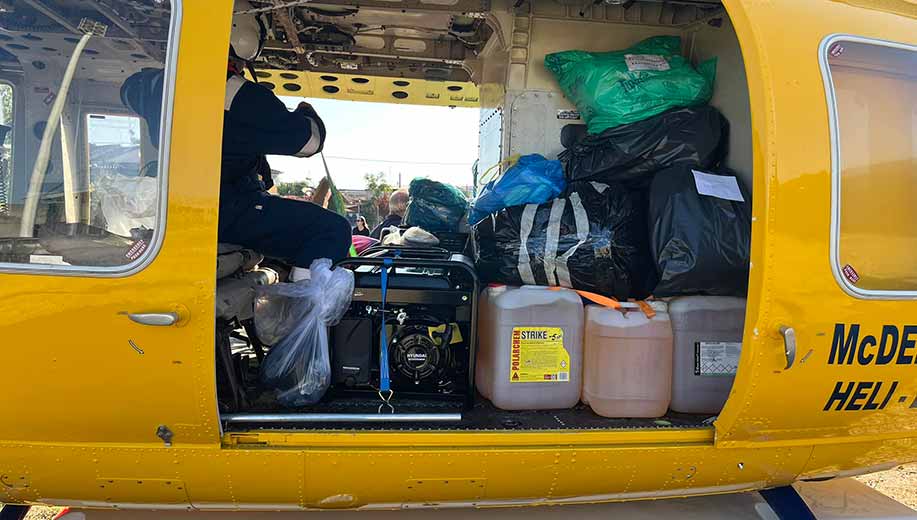 Αποκλεισμένοι επί 8 μερόνυχτα οι 75 κάτοικοι του Παλαιοχωρίου Καλαμπάκας λαμβάνουν προμήθειες με ελικόπτερο