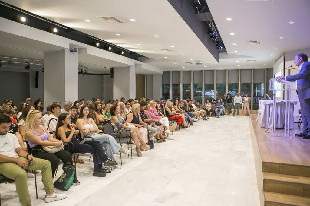 Θεσσαλονίκη: Μαθητές έκαναν ψυχομετρικά τεστ επαγγελματικού προσανατολισμού σε εκδήλωση στο Πανόραμα