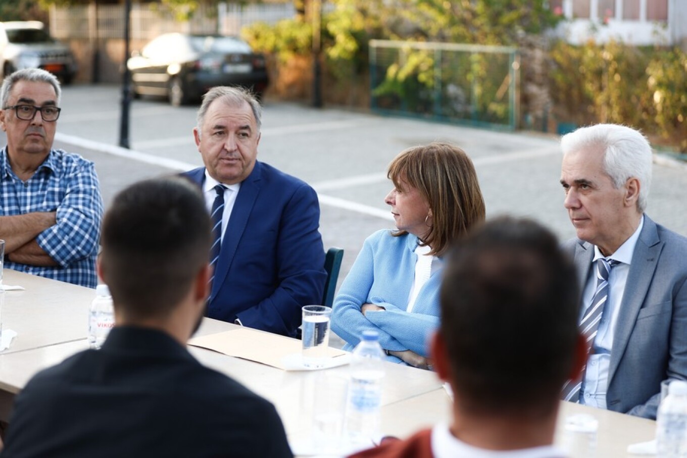 Σε σχολείο στο Σουφλί η Σακελλαροπούλου: Στις δυσκολίες πρέπει να παραμένουμε μαζί