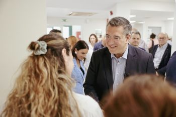 Θεσσαλονίκη: Επίσκεψη Τζιτζικώστα στο Νοσοκομείο Αφροδισίων και Δερματικών Νόσων – «Προτεραιότητα η ενίσχυση της δημόσιας υγείας»