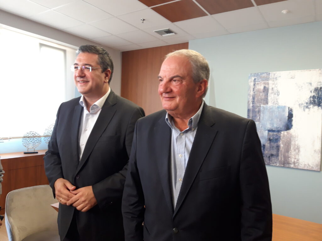 Θεσσαλονίκη: Συνάντηση Τζιτζικώστα – Καραμανλή στην Περιφέρεια – Όσα συζήτησαν