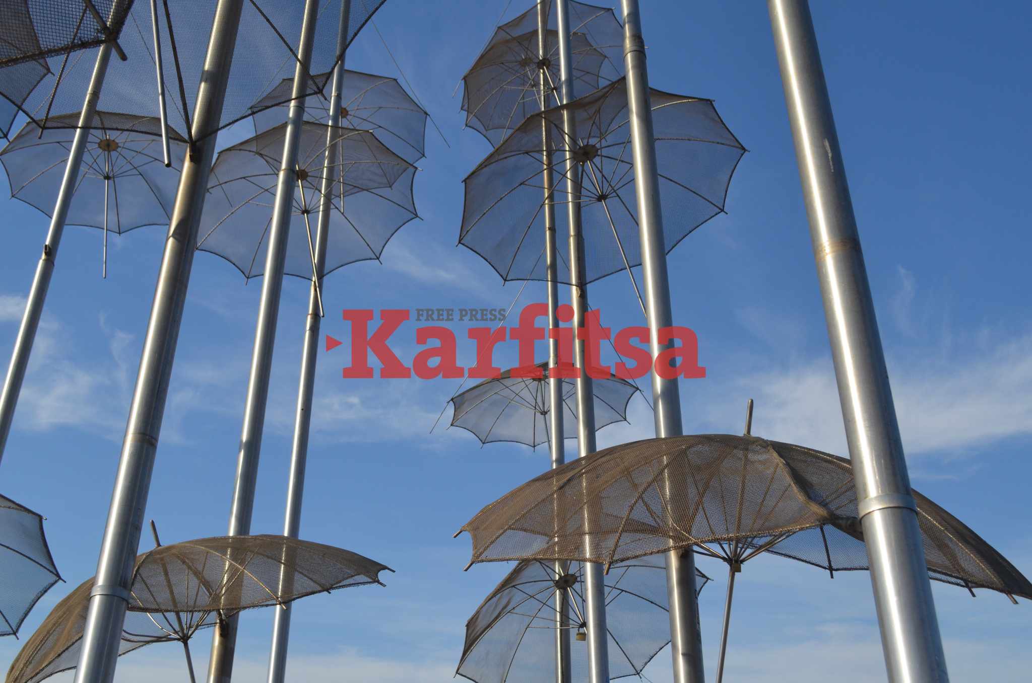 Εικόνες εγκατάλειψης στη Νέα Παραλία Θεσσαλονίκης (ΦΩΤΟ)