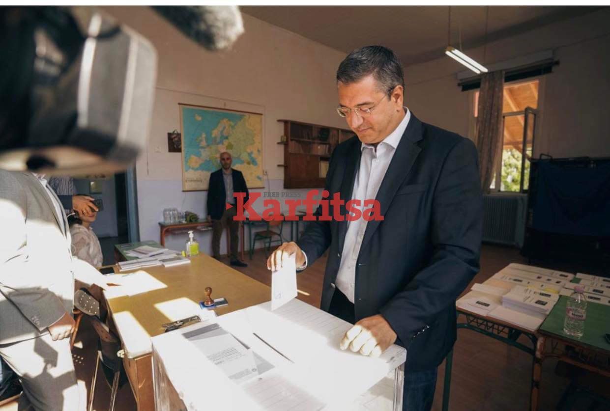 Αυτοδιοικητικές εκλογές: Ο Απόστολος Τζιτζικώστας ψήφισε στον Δήμο Δέλτα