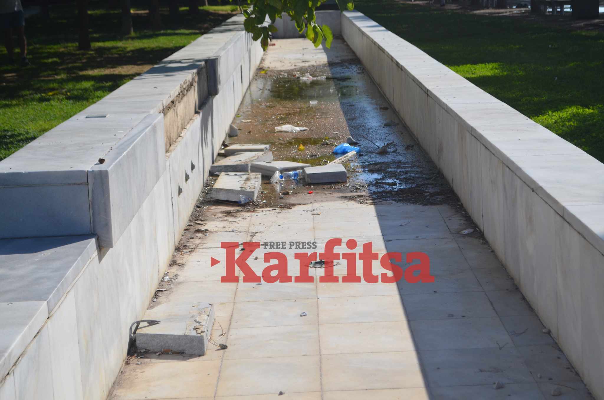 Εικόνες εγκατάλειψης στη Νέα Παραλία Θεσσαλονίκης (ΦΩΤΟ)