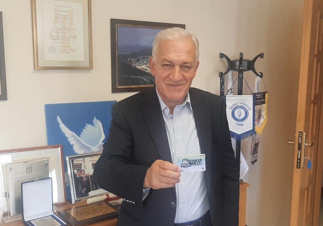 Η «γριά» Λάζαρος Κυρίζογλου