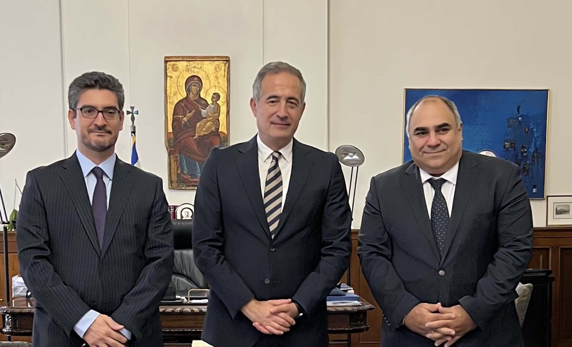 Σ. Κωνσταντινίδης στον Κύπριο Πρέσβη: «Κορυφαία εθνική προτεραιότητα η επίλυση του Κυπριακού ζητήματος»