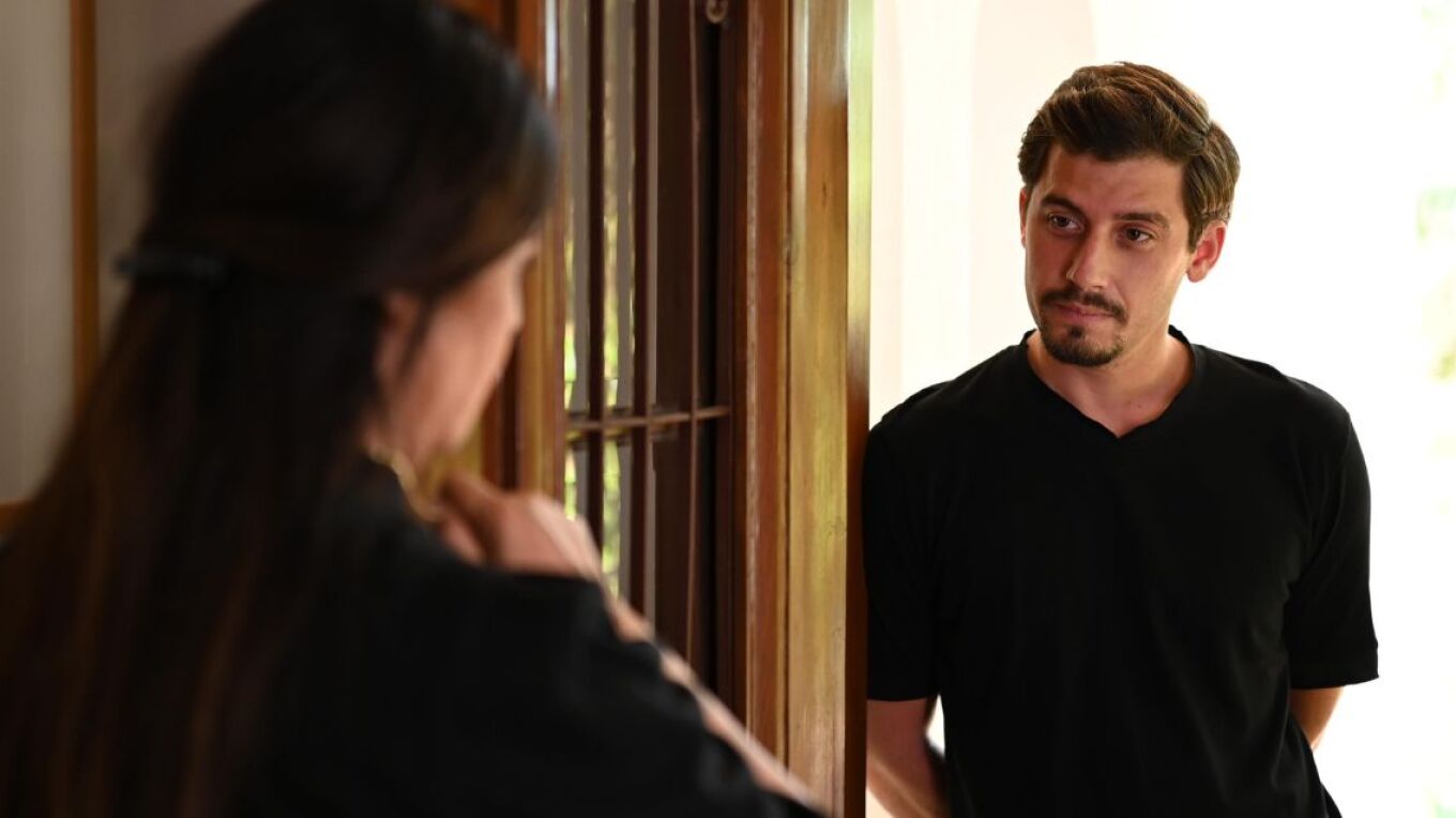 Σασμός: Ο Νικηφόρος παίρνει όπλο και ζητά δικαίωση
