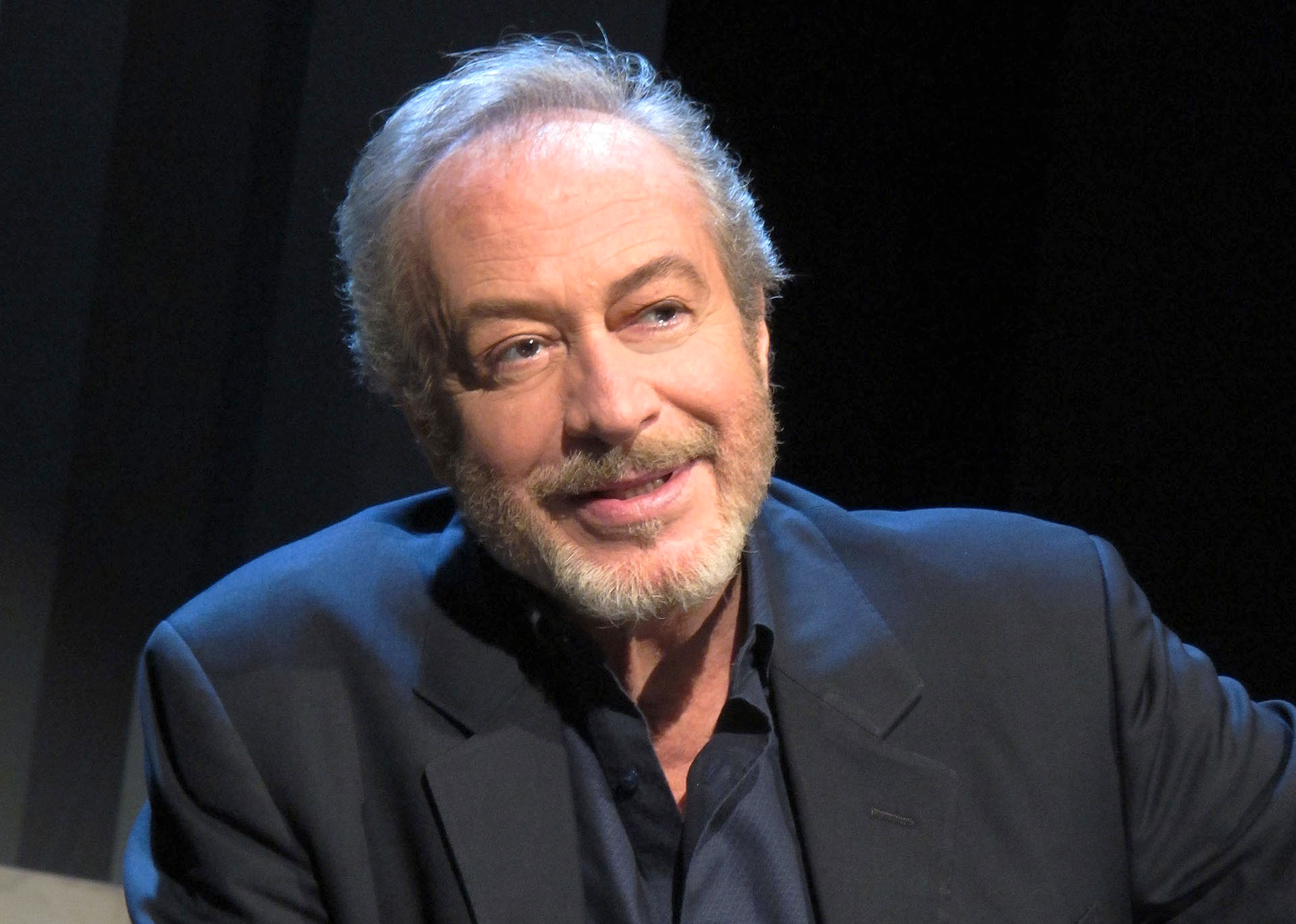 Γρηγόρης Βαλτινός: Ο γονείς μου είχαν χωρίσει και γνώρισα τον πατέρα μου στα 22 μου (Video)