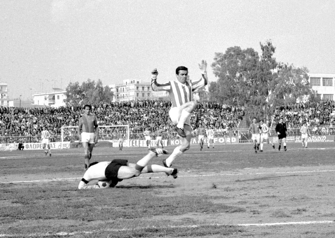 Πέθανε ο Νίκος Γιούτσος