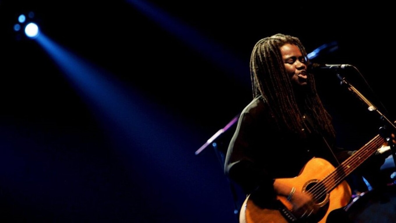 Ποτέ δεν είναι αργά – Τραγούδι της Χρονιάς στα βραβεία CMA 2023 το «Fast Car» 35 χρόνια μετά την κυκλοφορία του