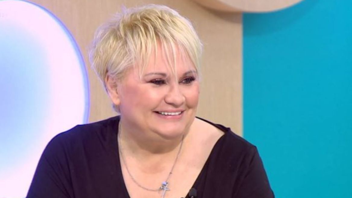 Καίτη Φίνου: «Άρχισαν να σαπίζουν τα δόντια μου και απέκτησα ωχρά κηλίδα»