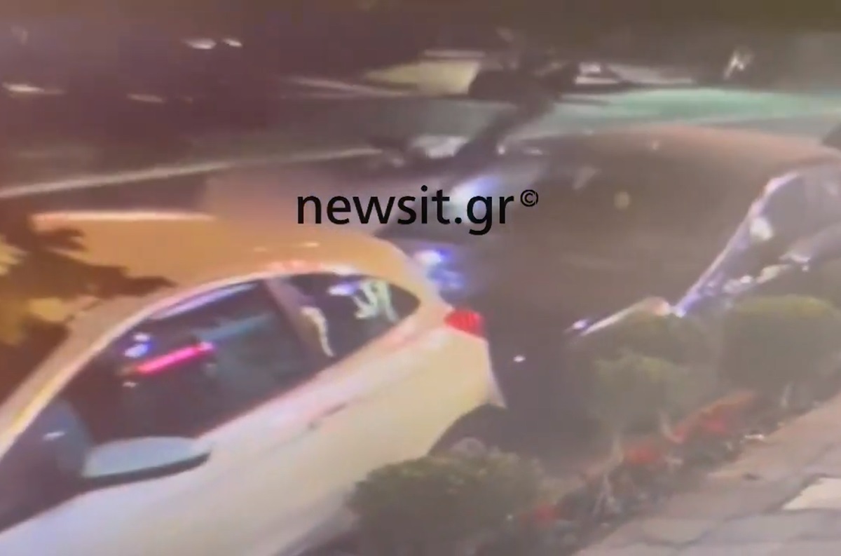 Βόλος: Η στιγμή της παράσυρσης του 4 μηνών βρέφους από τη μηχανή (Video)