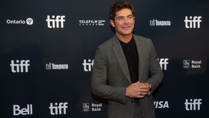 Ο Ζακ Έφρον απέρριψε πρόταση να υποδυθεί τον Μάθιου Πέρι σε νεαρή ηλικία