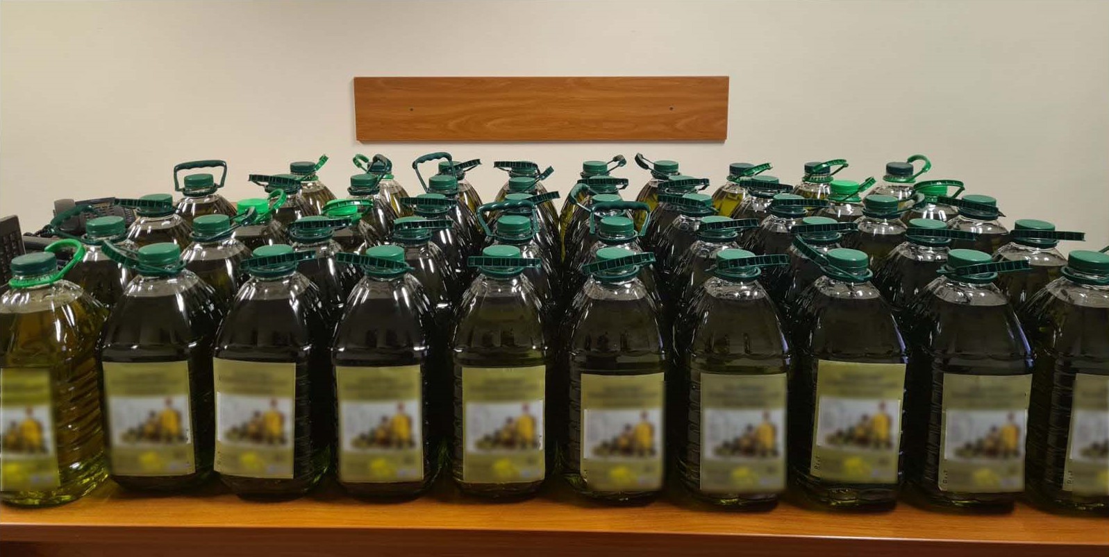Θεσσαλονίκη: Πουλούσε πάνω από 240 λίτρα δήθεν«εξαιρετικό παρθένο ελαιόλαδο»