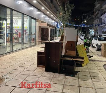 Θεσσαλονίκη: Ογκώδη βρίσκονται παρατημένα για μέρες στη μέση του πεζοδρομίου (ΦΩΤΟ)