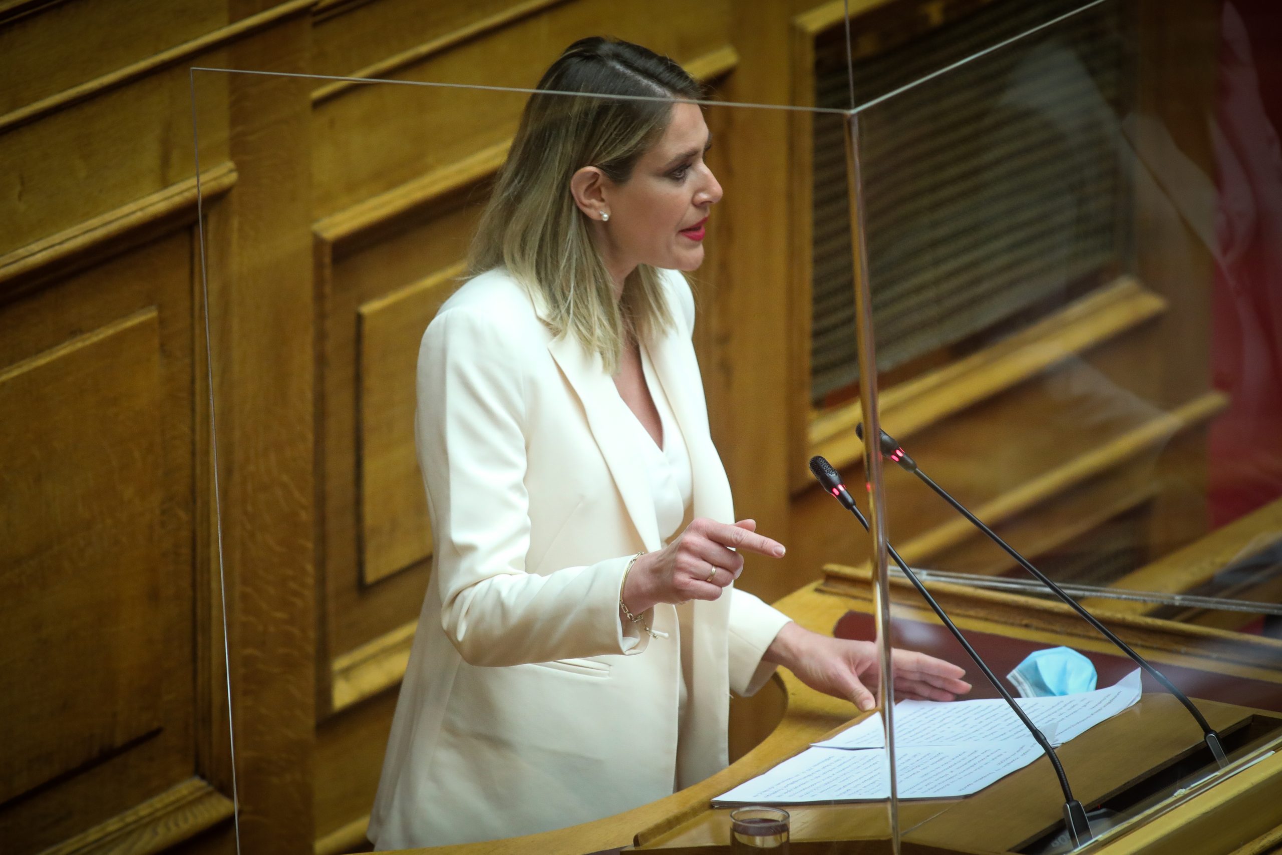Άννα Ευθυμίου: Προτείνει συζήτηση στη Βουλή για τη βία μεταξύ ανηλίκων με επιστολή της στην αρμόδια επιτροπή