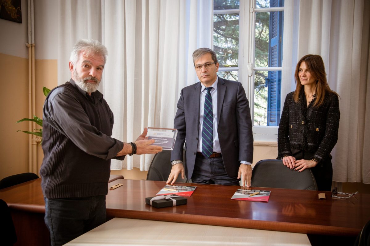 ΔΕΛΤΑ: Καθιερώνει υποτροφία στο Πανεπιστήμιο Δυτικής Μακεδονίας στη μνήμη του Κωνσταντίνου Άγιου