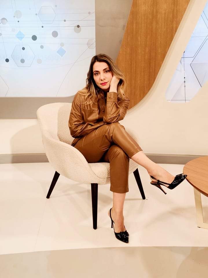 «Ιστορίες με… κάρυ» Έλσα Ποιμενίδου: Το στούντιο είναι σαν το σαλόνι του σπιτιού μου