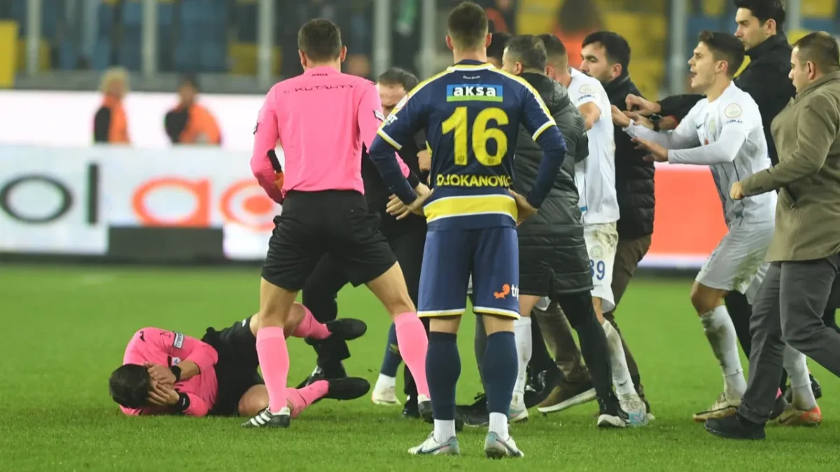 Ισόβιος αποκλεισμός για τον πρόεδρο της Ανκαραγκουτσού