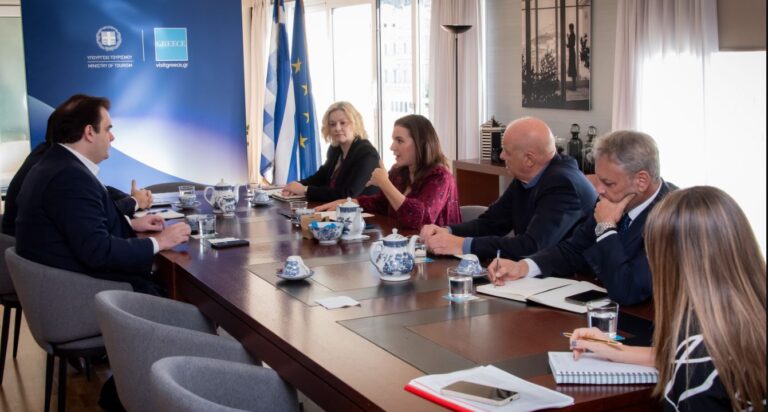 Η αναβάθμιση της τουριστικής εκπαίδευσης στη συνάντηση O. Κεφαλογιάννη – K. Πιερρακάκη