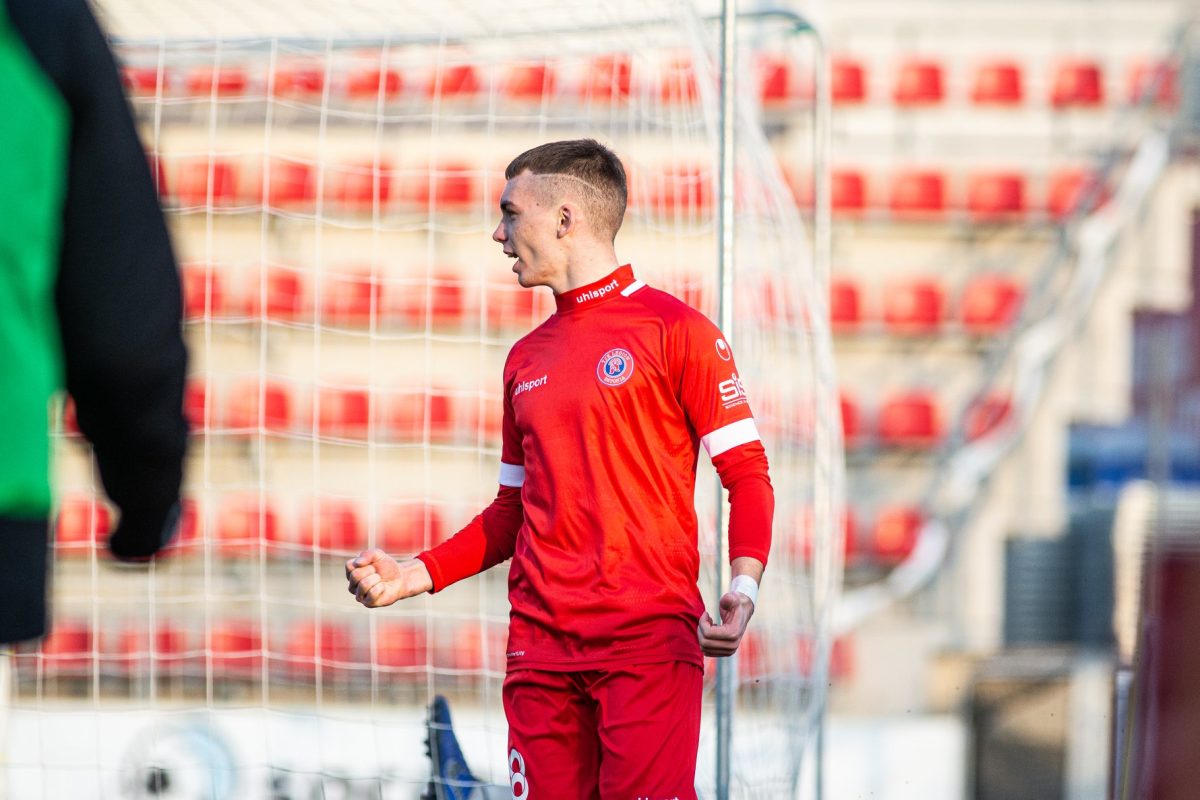 Αλεξάντρ Σαποβάλοφ: Ένας «ασπρόμαυρος» δανεισμός από την Εσθονία