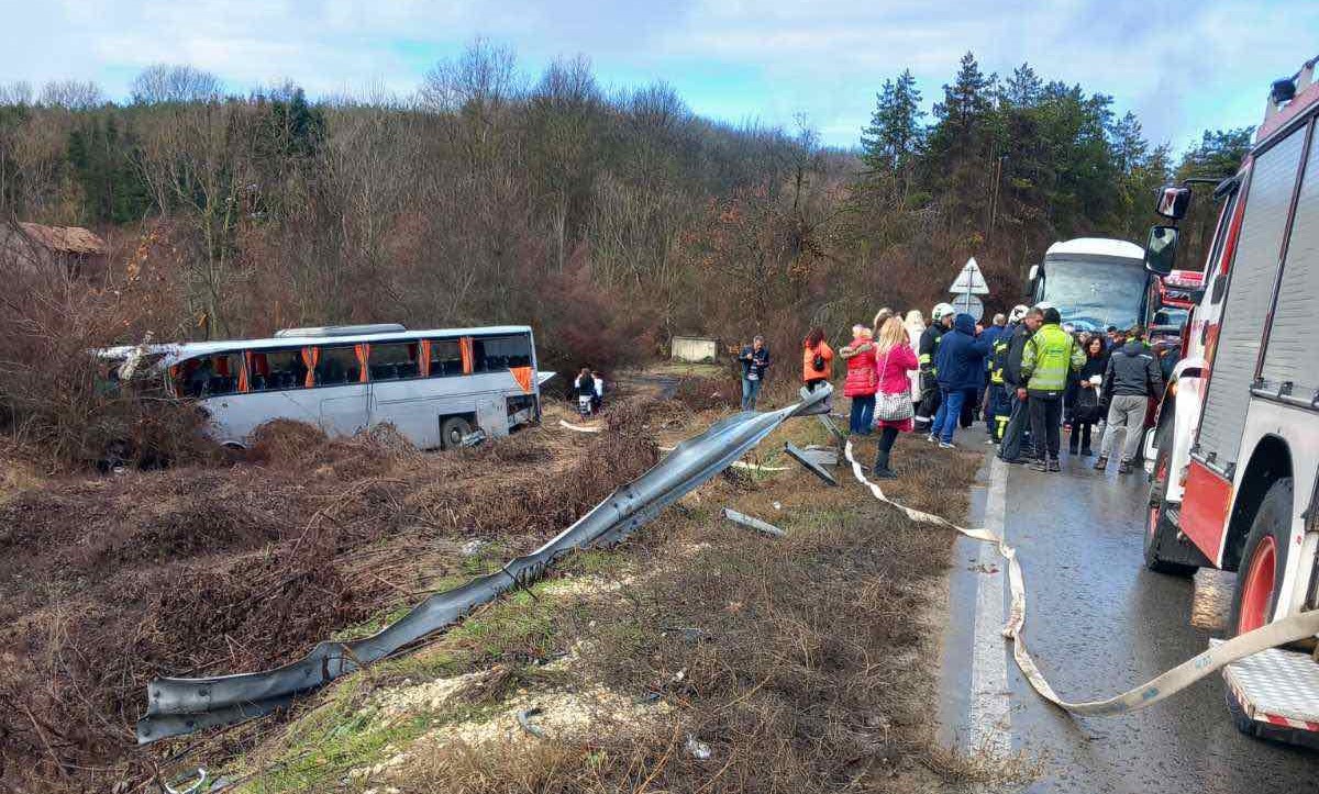 Τροχαίο ατύχημα με Έλληνες επιβάτες στη Βουλγαρία (ΦΩΤΟ)