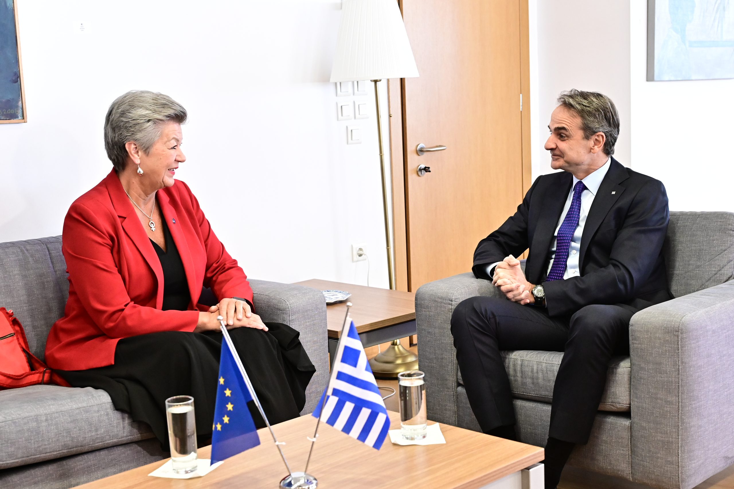 Μεταναστευτικό: Ολοκληρώθηκε η συνάντηση K. Μητσοτάκη με τη Γιόχανσον – Τι συζητήθηκε