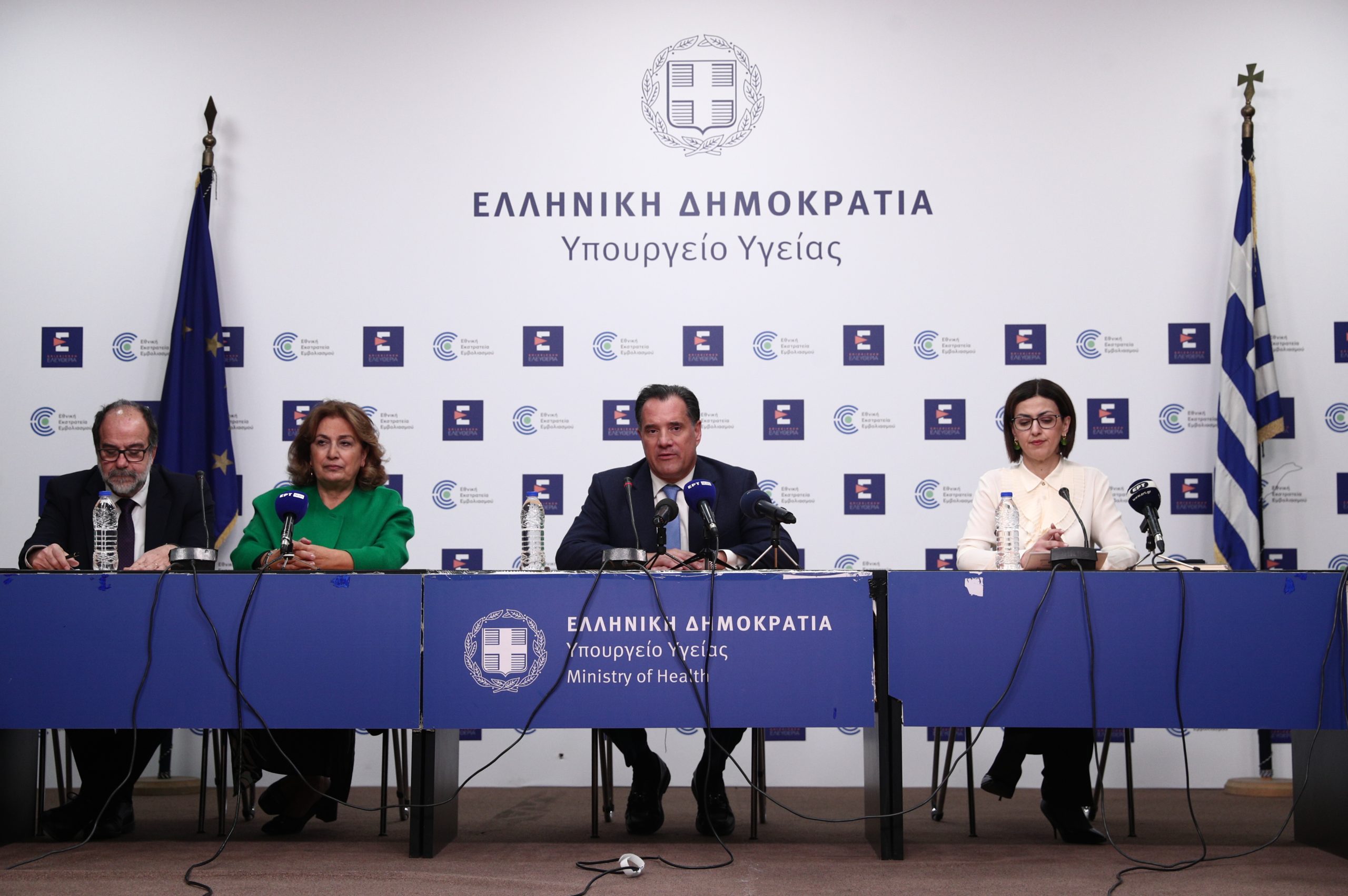 Άδ. Γεωργιάδης: Διαγραφή προστίμων σε ηλικιωμένους που είχαν αρνηθεί να εμβολιαστούν