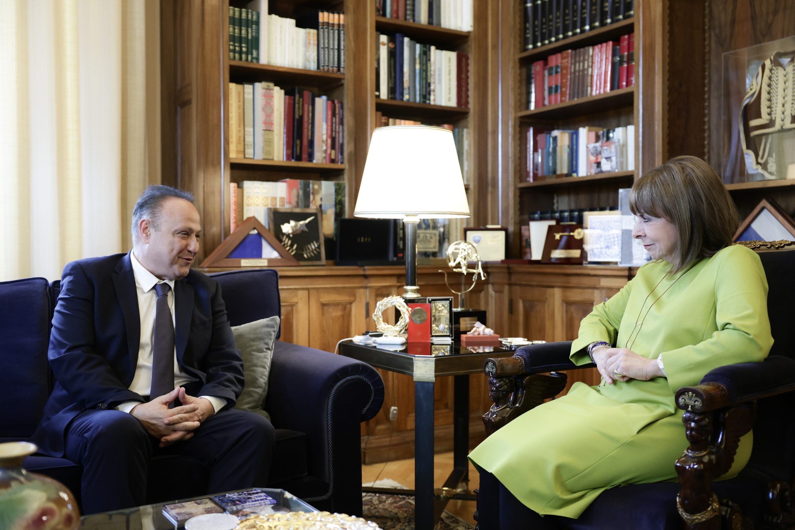 Σήμερα η συνάντηση Στ. Αγγελούδη – Κ. Σακελλαροπούλου