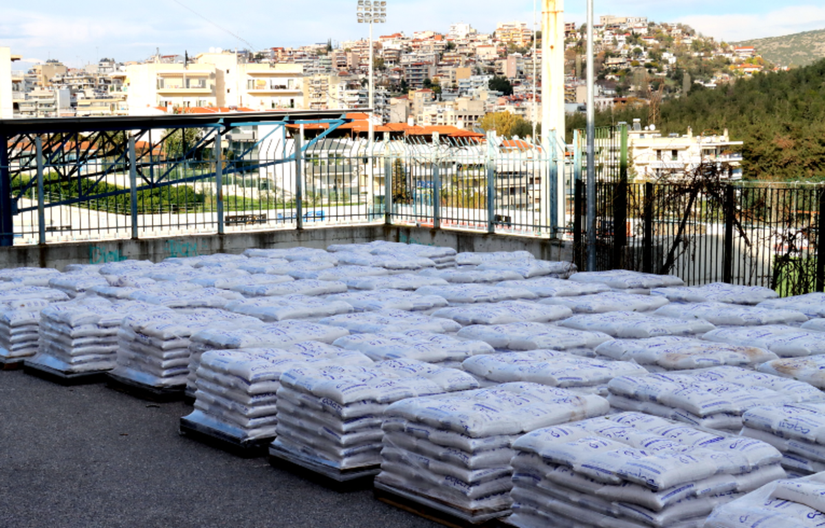Θεσσαλονίκη: Αλάτι για τα χιόνια σε 7 σημεία στο Δήμο Νεάπολης – Συκεών