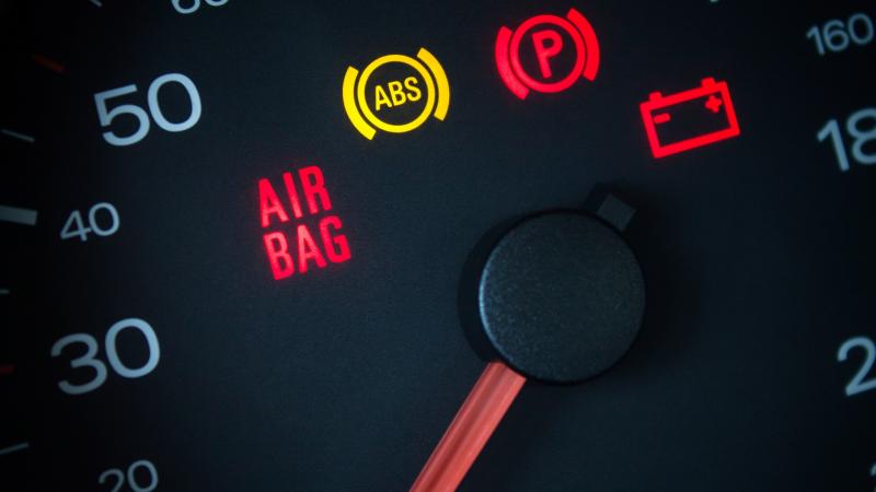 Αναβοσβήνει το check engine -Τι πρέπει να κάνετε