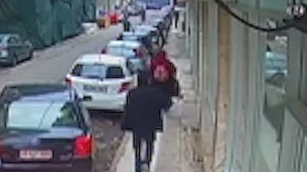 Νεαρή μητέρα κατήγγειλε επίθεση με βελόνα (Video)