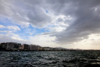 Χειμερινό τοπίο σήμερα στη Θεσσαλονίκη – Αναλυτικά η πρόγνωση του καιρού