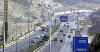 Θεσσαλονίκη: Καραμπόλα πέντε οχημάτων στον Περιφερειακό