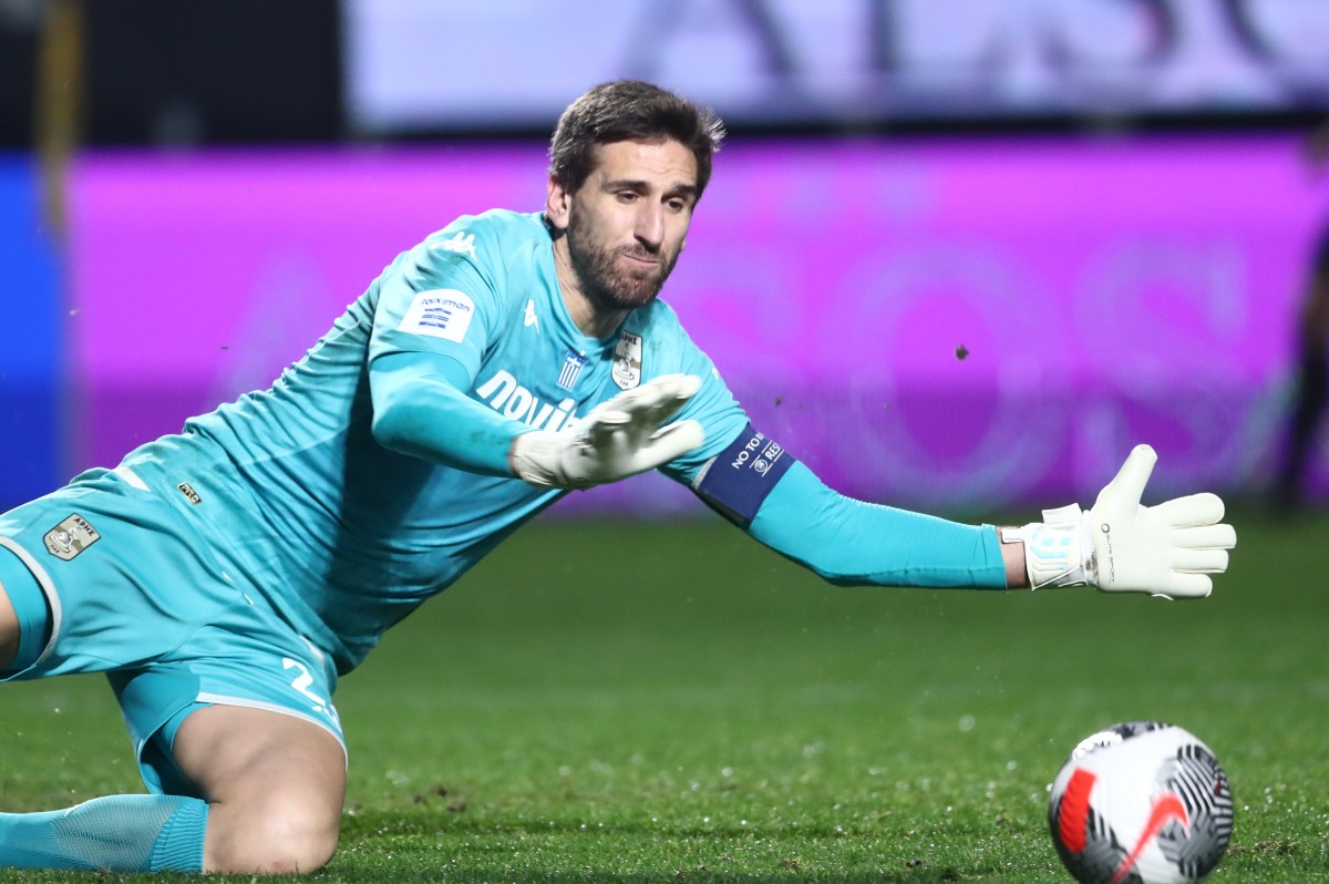 Άρης: Με Κουέστα και Bερστράτε για τους «8»