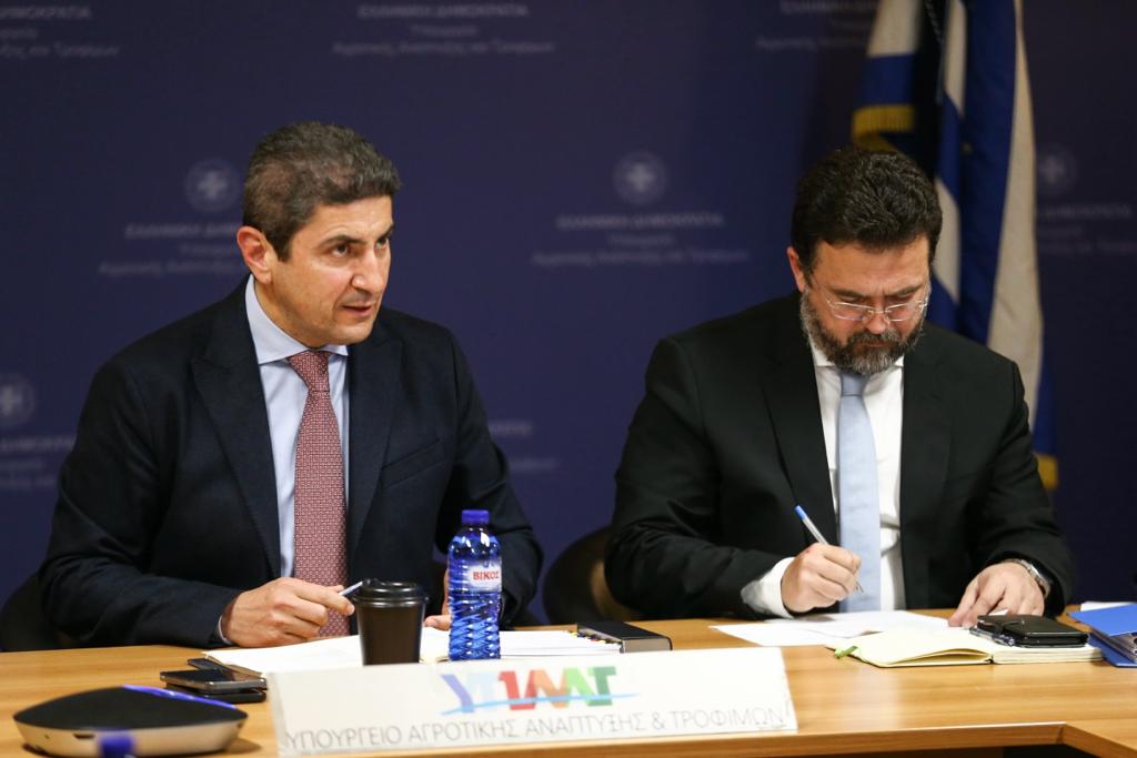 Λευτέρης Αυγενάκης για ελέγχους σε γαλακτοκομικά: Θα τινάξουμε στον αέρα νοθεία και κυκλώματα