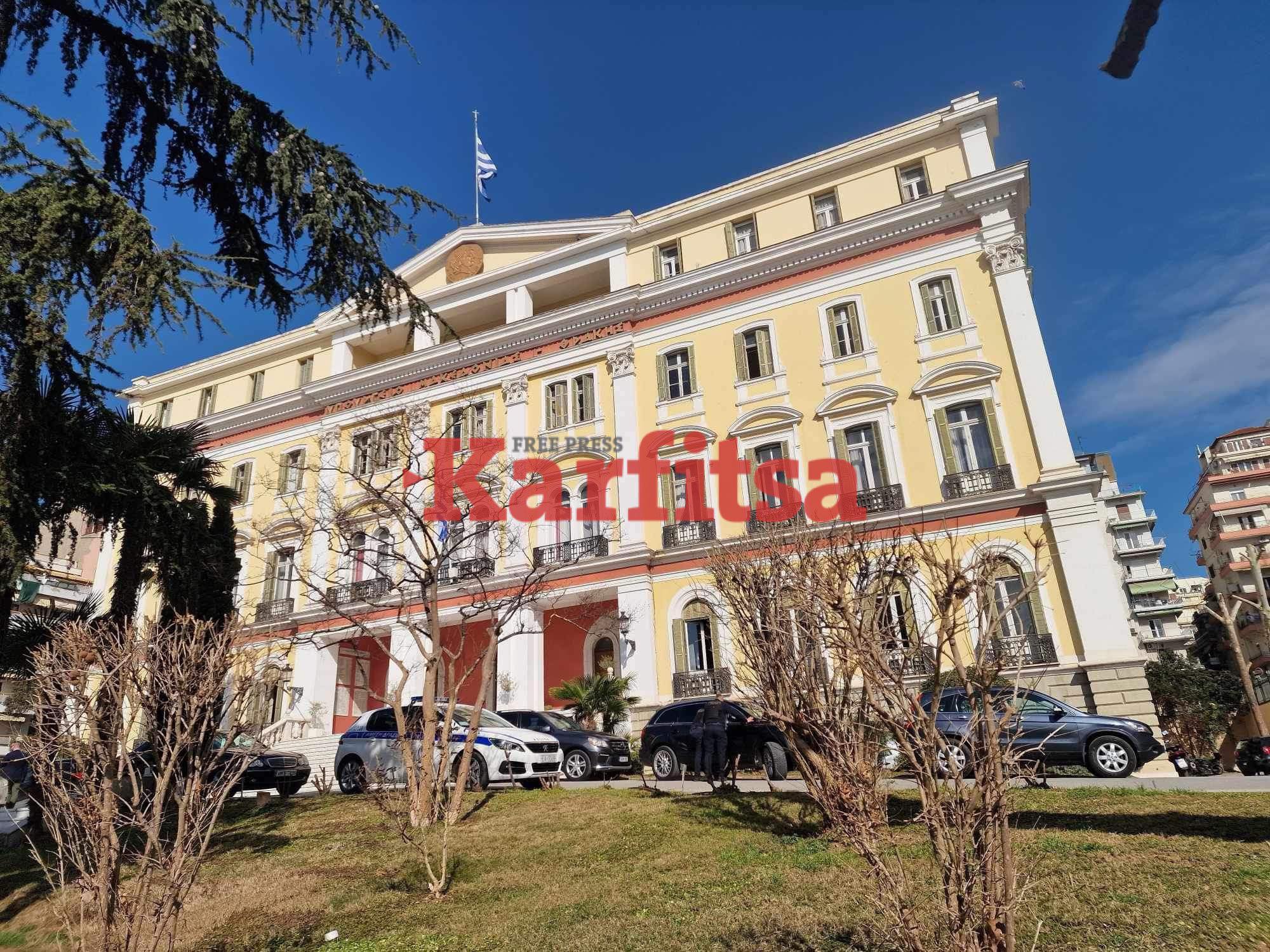 Θεσσαλονίκη: Σύσκεψη Μ. Χρυσοχοΐδη – Αγροτών για την κάθοδο στην Αθήνα (ΦΩΤΟ)