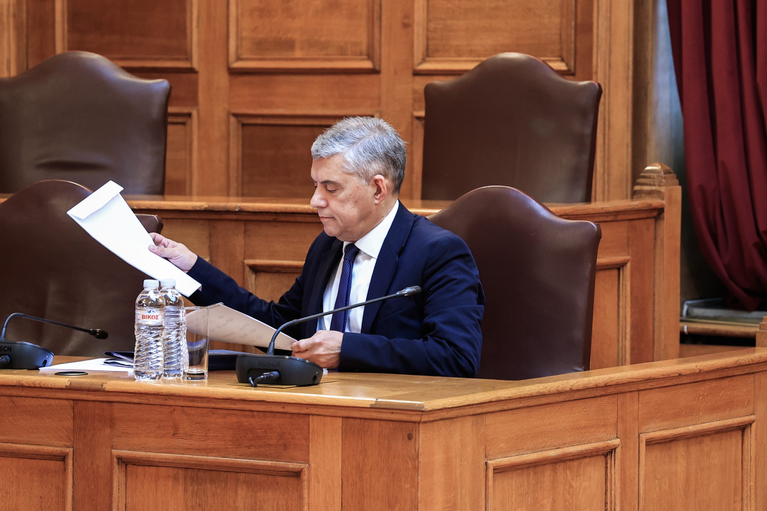 Εξεταστική για τα Τέμπη: Ο Κώστας Αγοραστός επικαλέστηκε το δικαίωμα της σιωπής και δεν κατέθεσε