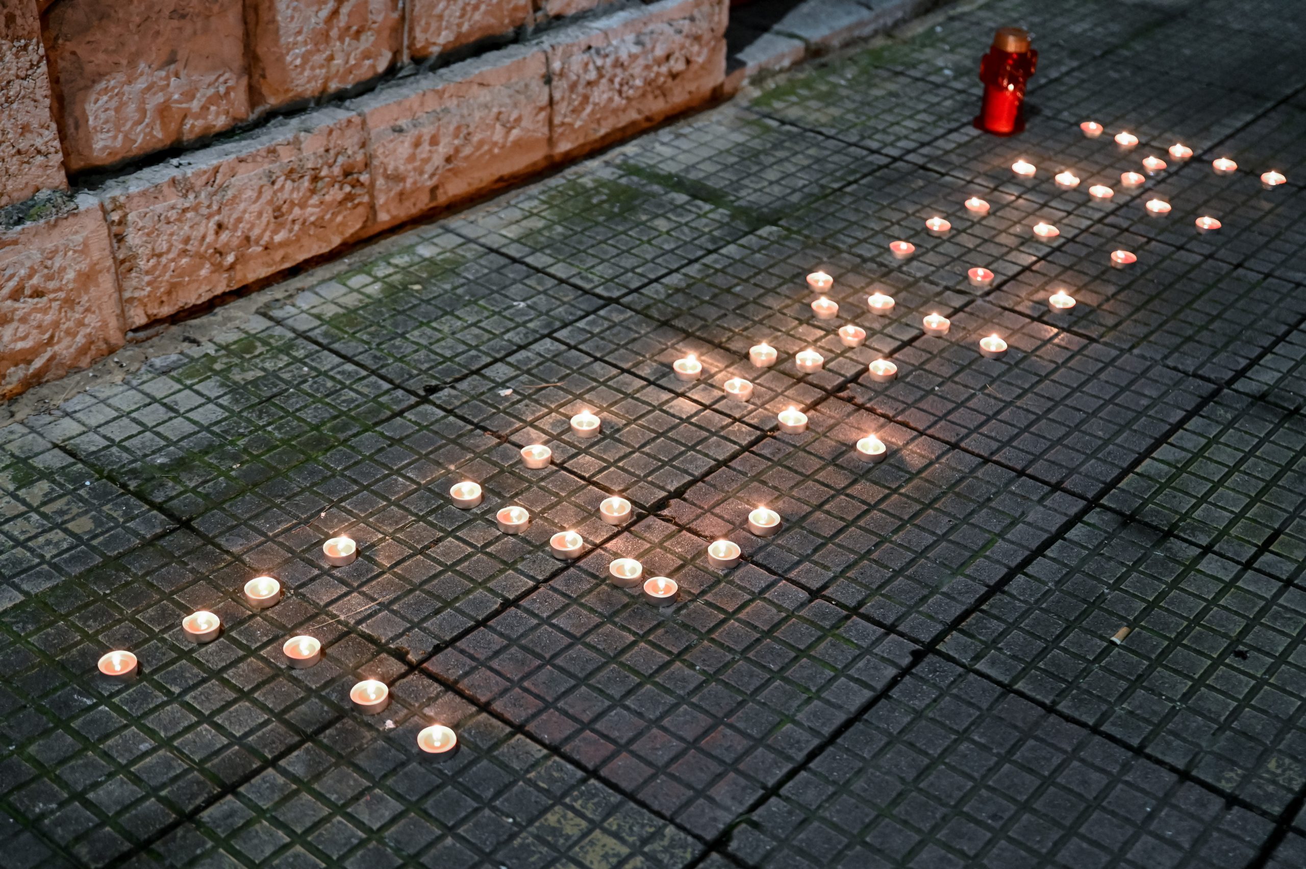 Σοκαριστικό βίντεο από την μοιραία στιγμή της σύγκρουσης των δύο αμαξοστοιχιών (Video)